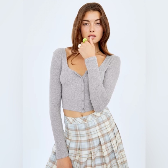 Sunday Best Holly Longsleeve - Picture 2 of 3